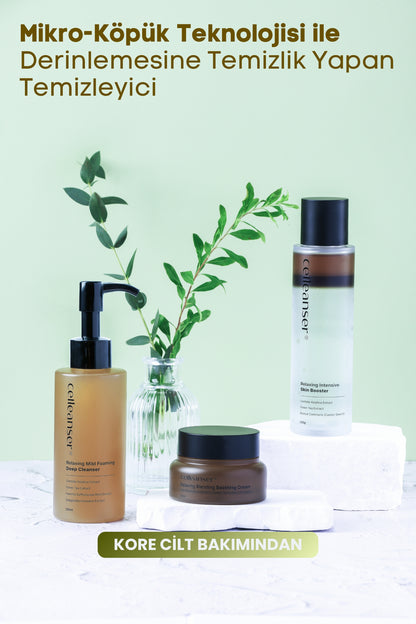 Deep Cleansing with Celleanser Green Tea: Relaxing Mild Foaming Deep Cleanser